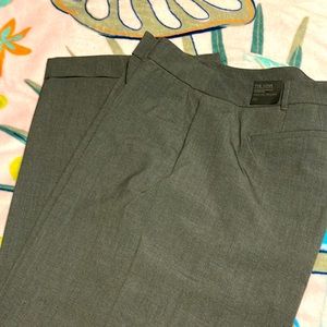 Lane Bryant Lena pant NWT GREY.  Size 20- wide leg with cuff.